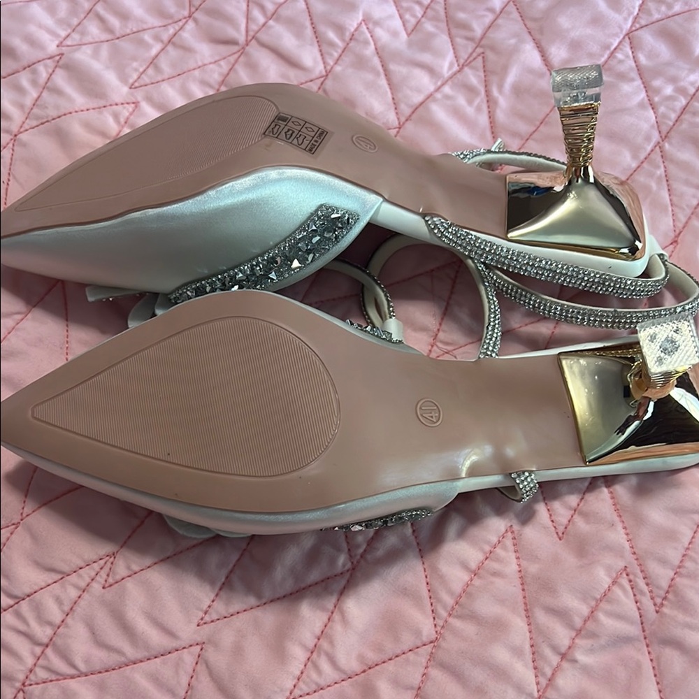 SHEIN Silver Crystal Bow Heels - Picture 3 of 5